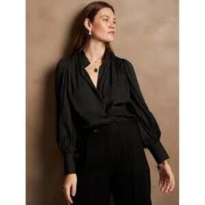 Banana Republic volume sleeve blouse - Black - Size Medium